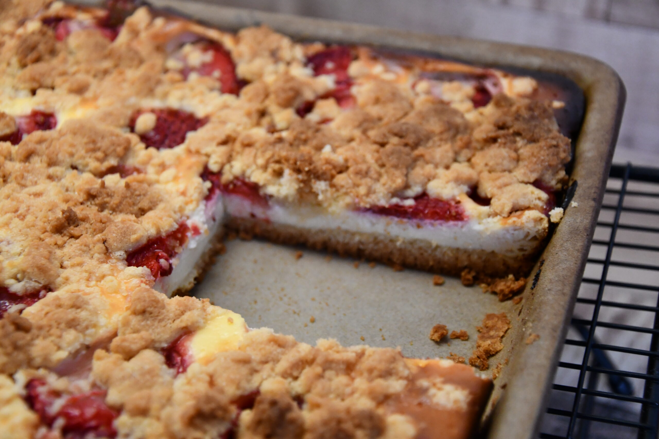 Erdbeer-Käsekuchen mit Streuseln vom Großen Ofenzauberer Plus